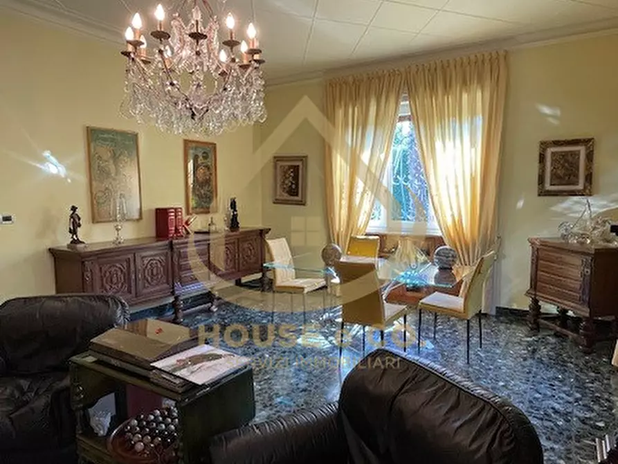 Immagine 6 di Villa in vendita  in Via Beatrice D'Este a Vigevano