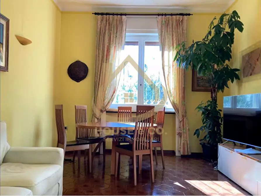 Immagine 10 di Villa in vendita  in Via Beatrice D'Este a Vigevano