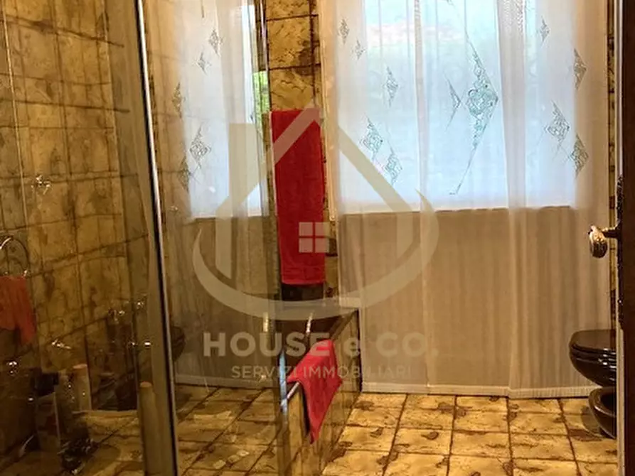 Immagine 16 di Villa in vendita  in Via Beatrice D'Este a Vigevano