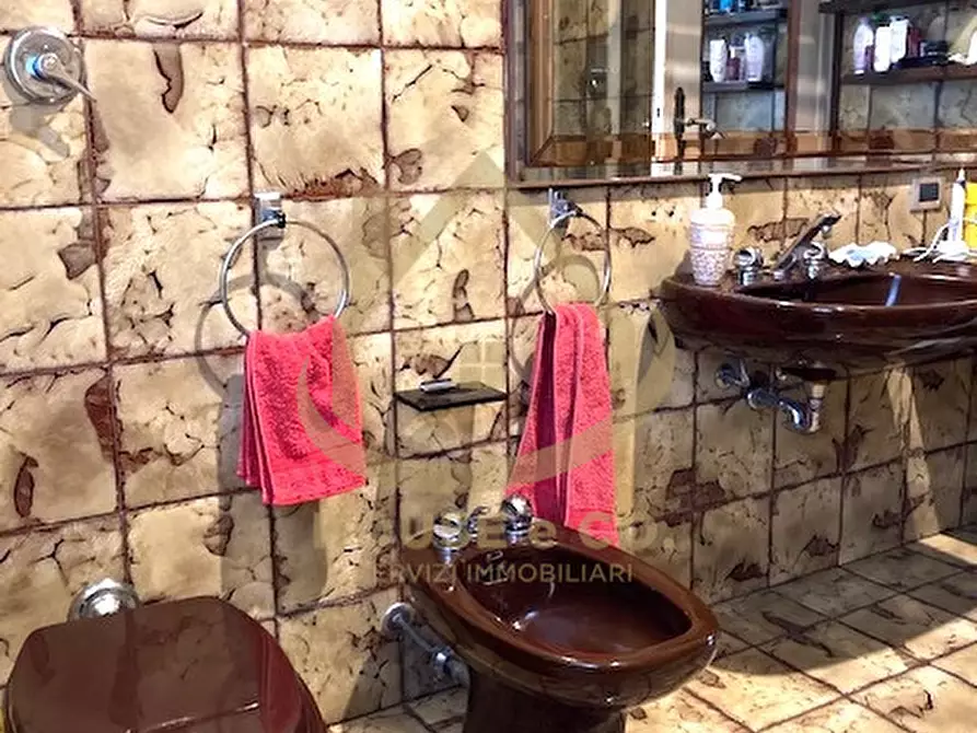 Immagine 17 di Villa in vendita  in Via Beatrice D'Este a Vigevano