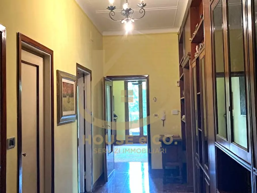 Immagine 19 di Villa in vendita  in Via Beatrice D'Este a Vigevano