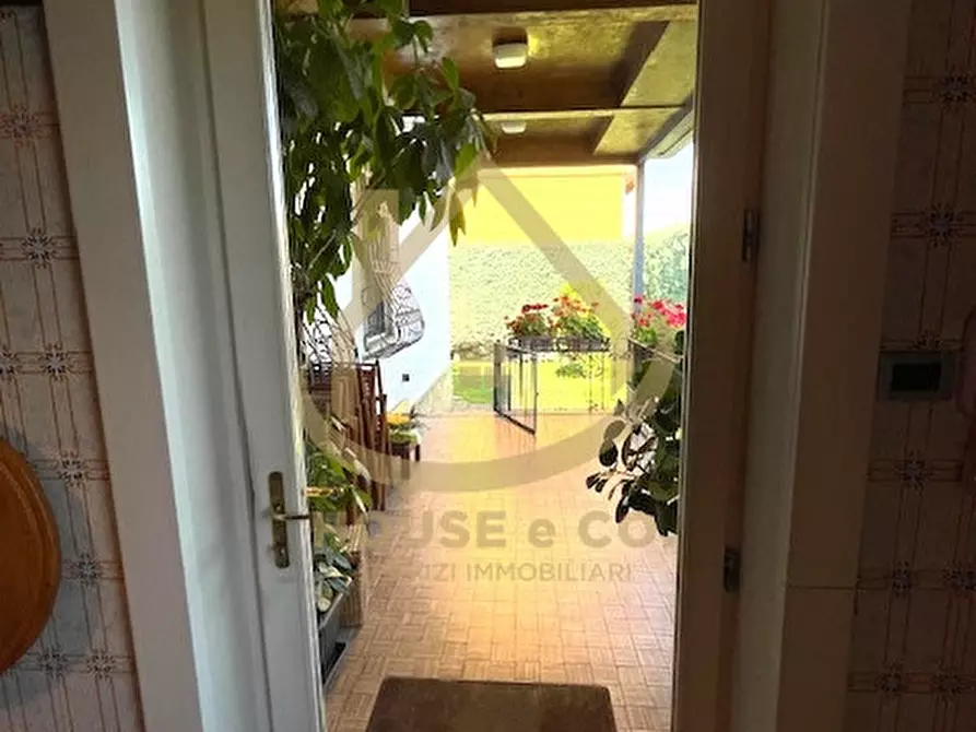 Immagine 21 di Villa in vendita  in Via Beatrice D'Este a Vigevano