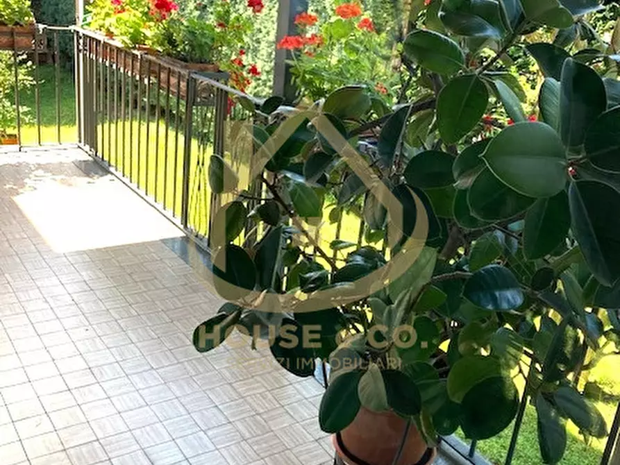 Immagine 22 di Villa in vendita  in Via Beatrice D'Este a Vigevano