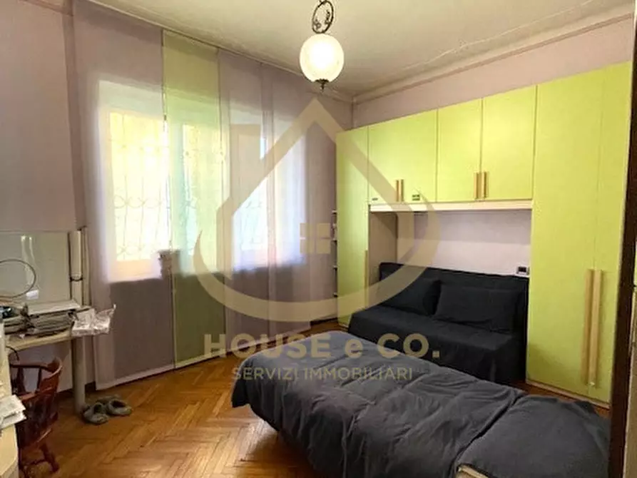 Immagine 25 di Villa in vendita  in Via Beatrice D'Este a Vigevano