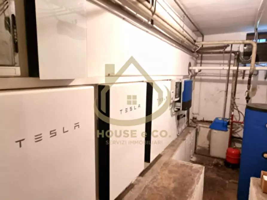 Immagine 44 di Villa in vendita  in Via Beatrice D'Este a Vigevano