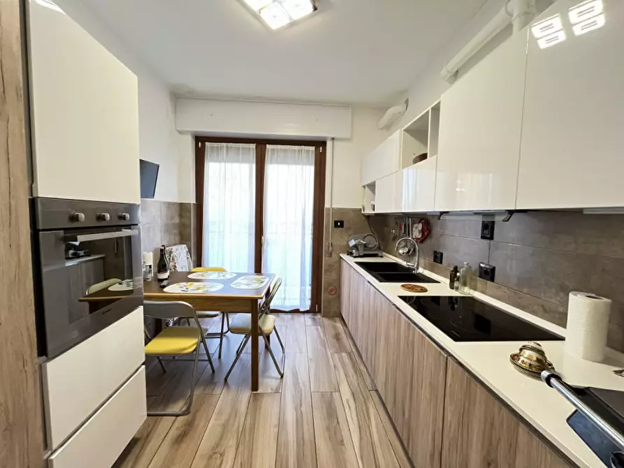 Immagine 4 di Appartamento in vendita  in Via Vittorio Emanuele II a Buccinasco