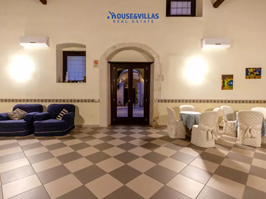 Immagine 2 di Ufficio in affitto  in piazza umberto i a Avola