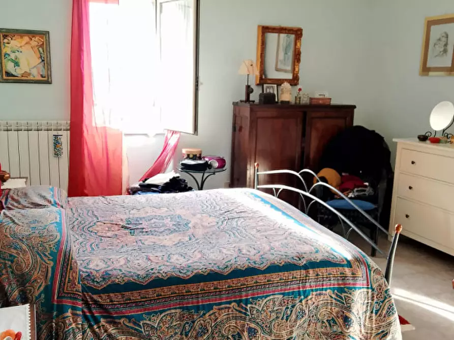 Immagine 9 di Casa trifamiliare in vendita  in Voc. Colle a Stroncone