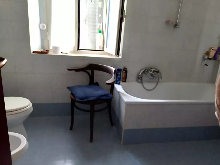Immagine 10 di Casa trifamiliare in vendita  in Voc. Colle a Stroncone