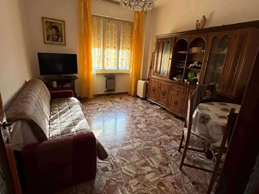 Immagine 3 di Appartamento in vendita  in Via Umberto Giordano a Senigallia