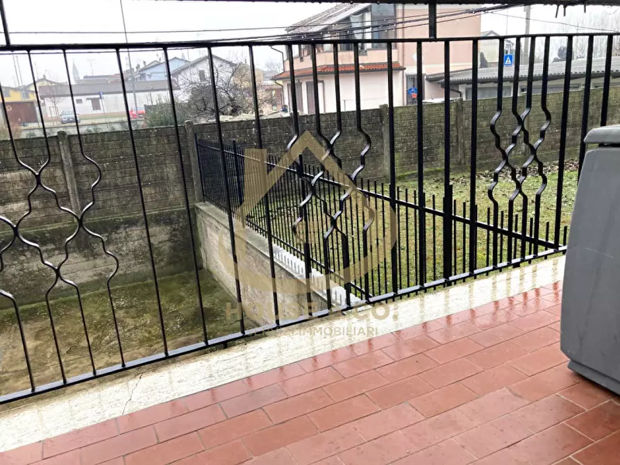 Immagine 30 di Appartamento in vendita  in Parona Lomellina a Parona