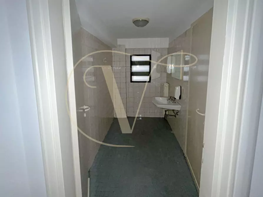 Immagine 12 di Ufficio in vendita  in Galleria Tito Livio 7 a Padova