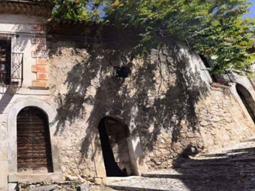 Immagine 1 di Cantina in vendita  in via La Mandra, N. 10 a Cansano