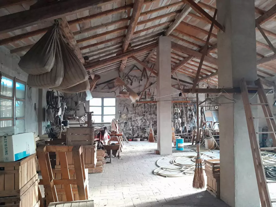 Immagine 12 di Rustico / casale in vendita  in Località Bannone a Traversetolo