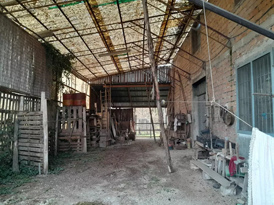 Immagine 14 di Rustico / casale in vendita  in Località Bannone a Traversetolo