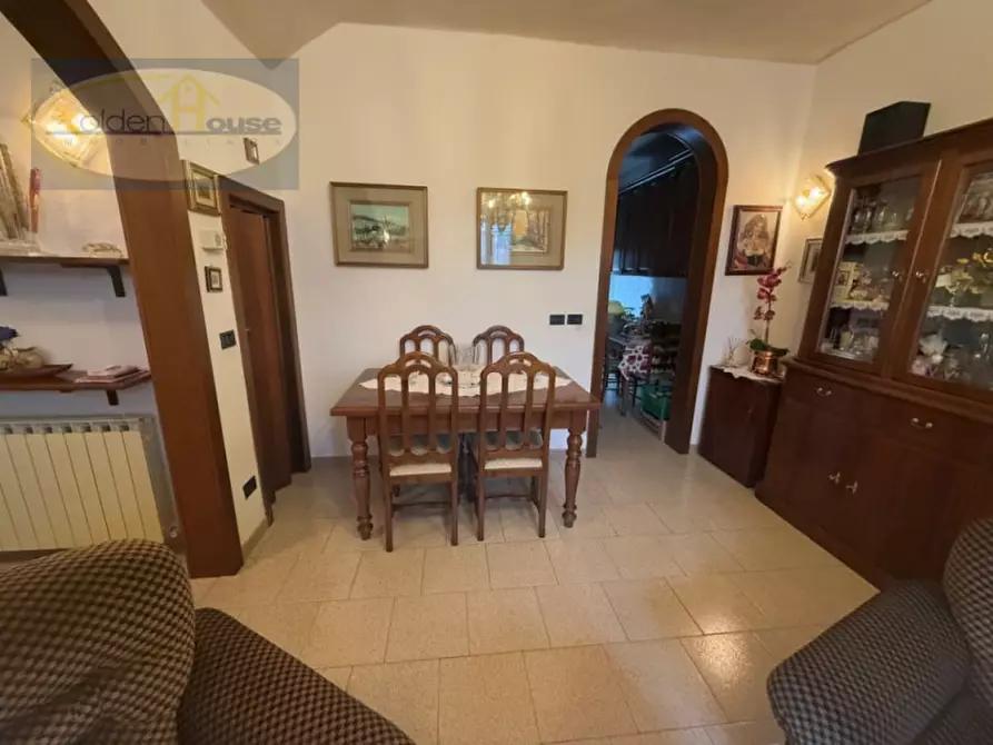 Immagine 6 di Casa trifamiliare in vendita  in Via Canale della Botte 111 a Molinella