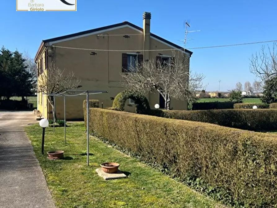 Immagine 1 di Casa indipendente in vendita  a Piacenza D'adige