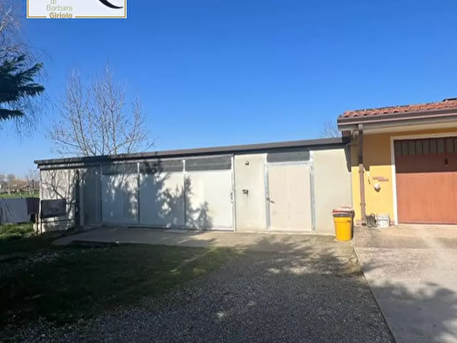 Immagine 5 di Casa indipendente in vendita  a Piacenza D'adige