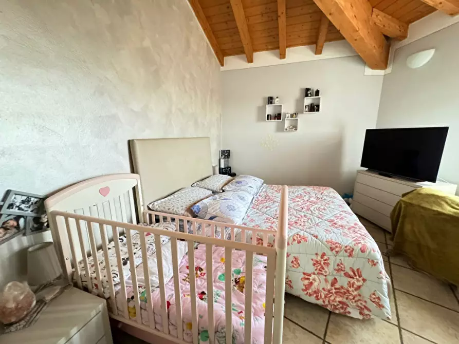 Immagine 11 di Appartamento in vendita  a Calvisano