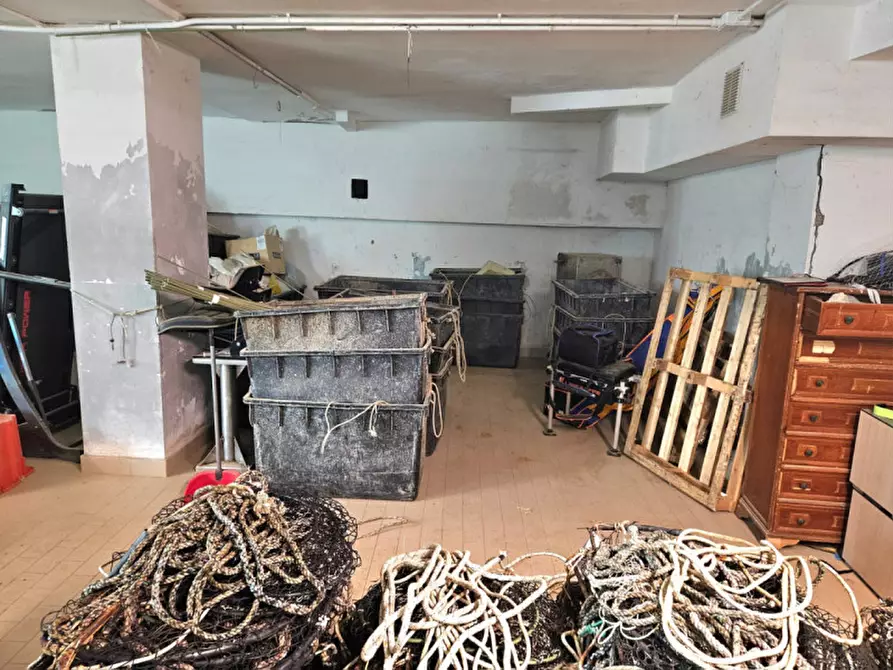 Immagine 8 di Magazzino in vendita  in Via Ortigara a Rimini