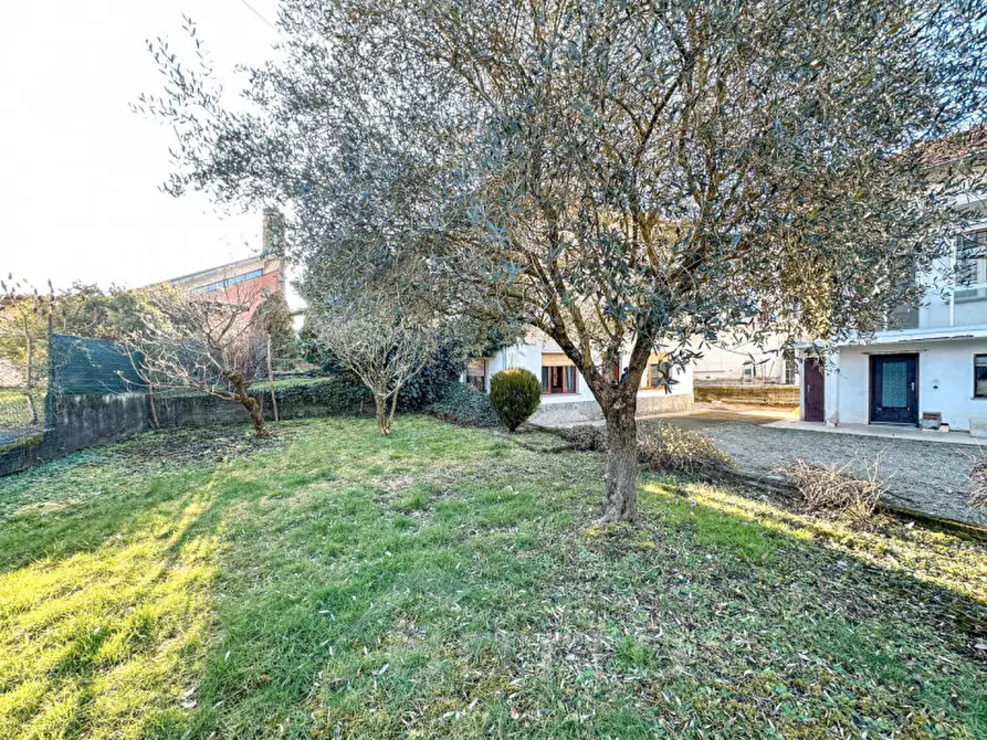 Immagine 21 di Casa indipendente in vendita  in via biella 19 a Gattinara