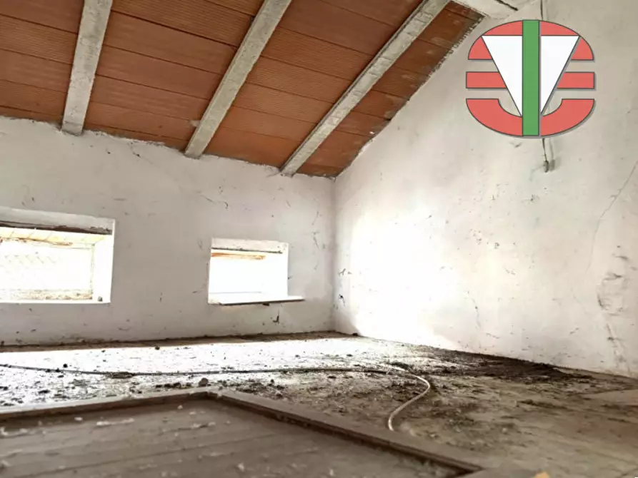 Immagine 11 di Villetta a schiera in vendita  a Lusiana Conco