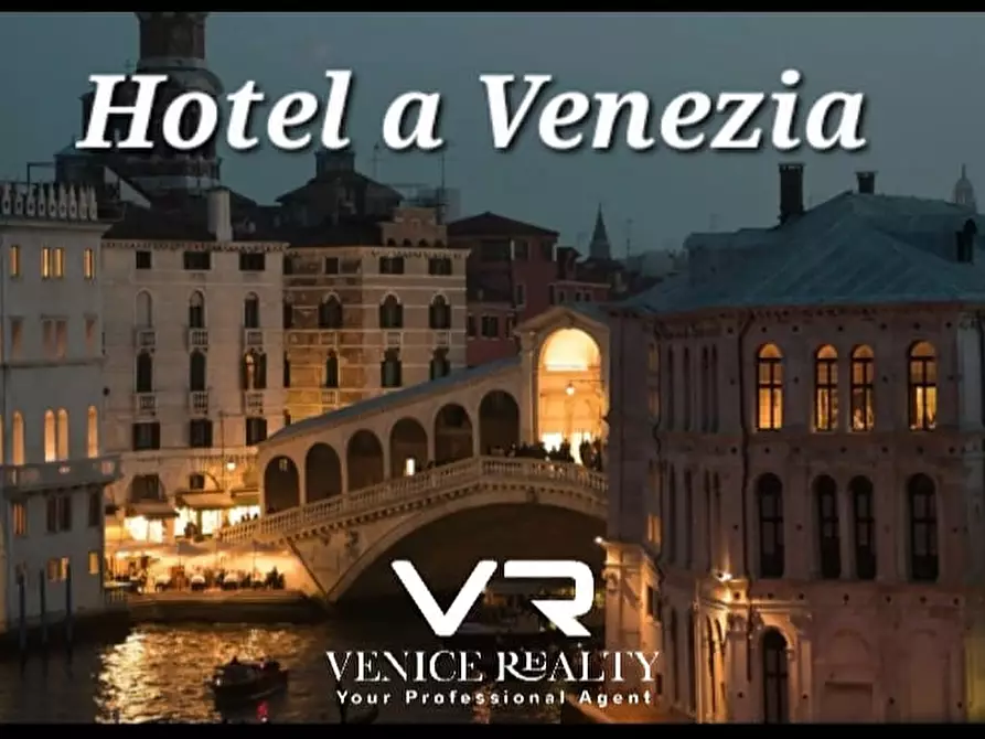 Immagine 1 di Hotel in vendita  in zattere a Venezia