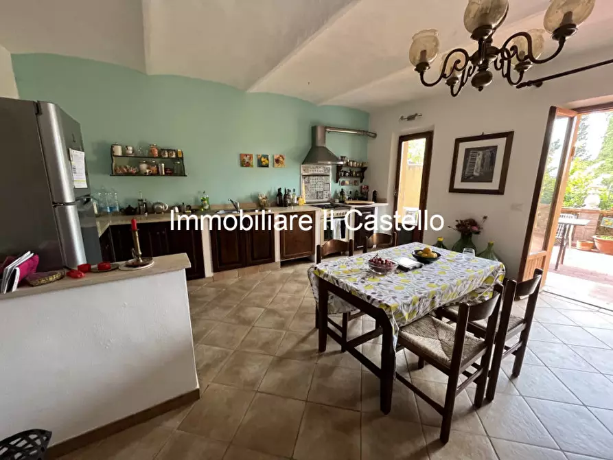 Immagine 1 di Casa indipendente in vendita  in pozzuolo a Castiglione Del Lago