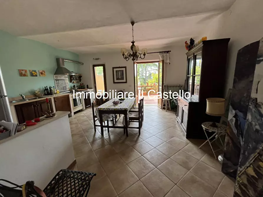 Immagine 8 di Casa indipendente in vendita  in pozzuolo a Castiglione Del Lago