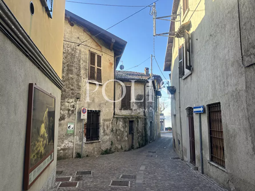 Immagine 2 di Appartamento in vendita  in VIA GARIBALDI 2 a Pusiano