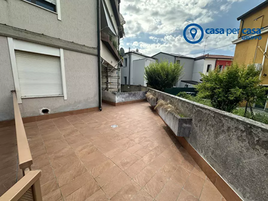 Immagine 1 di Appartamento in vendita  in Via Generale Domenico Piva 5 a Rovigo