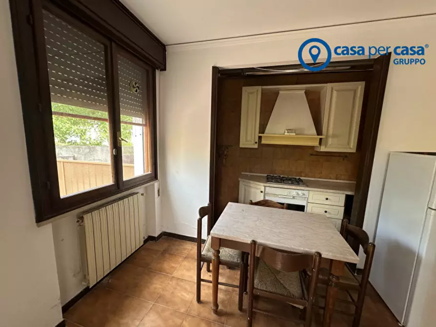 Immagine 4 di Appartamento in vendita  in Via Generale Domenico Piva 5 a Rovigo