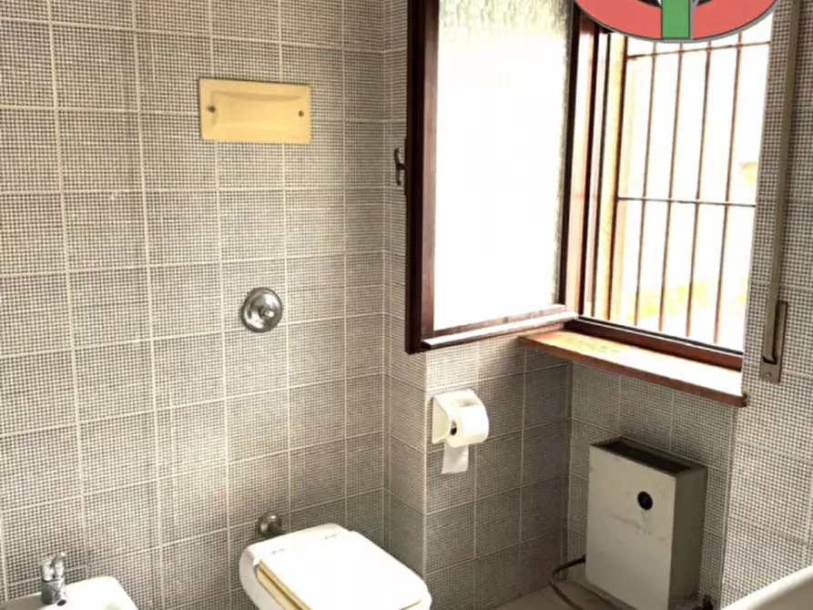 Immagine 12 di Attività commerciale in vendita  a Lusiana Conco