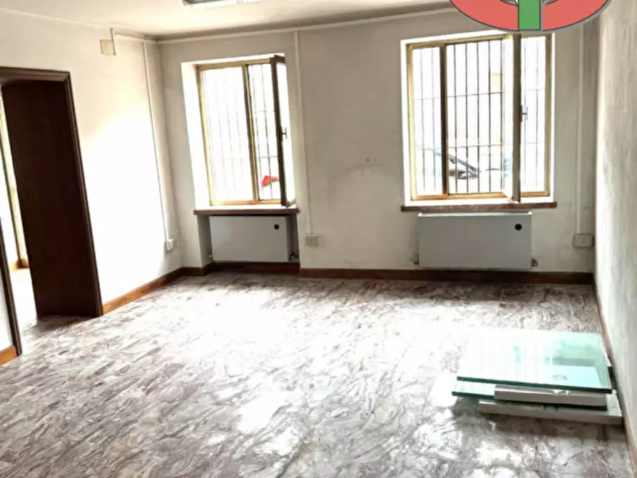 Immagine 13 di Attività commerciale in vendita  a Lusiana Conco