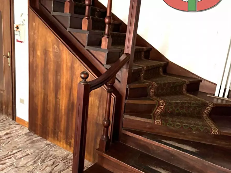 Immagine 20 di Attività commerciale in vendita  a Lusiana Conco