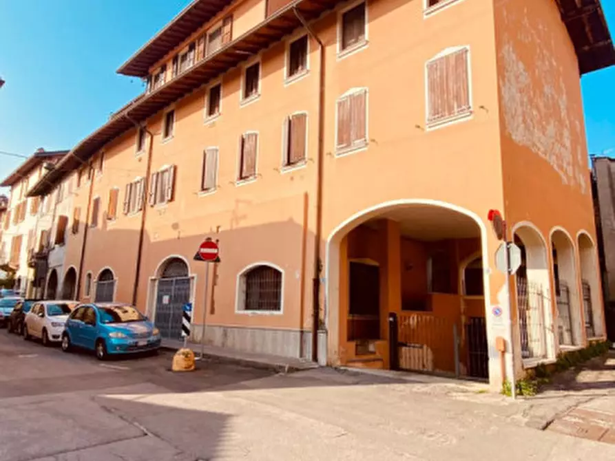 Immagine 1 di Negozio in vendita  in Via Capoborgo a Gavardo