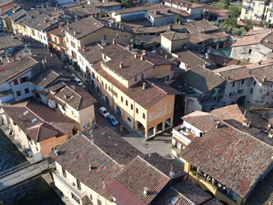 Immagine 12 di Negozio in vendita  in Via Capoborgo a Gavardo