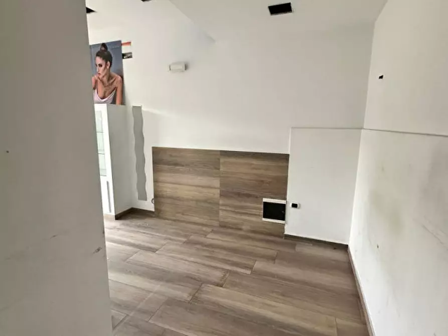 Immagine 3 di Negozio in affitto  in VIA DELLA CONCORDIA, 21 a Milazzo