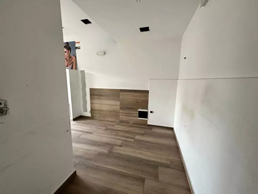 Immagine 8 di Negozio in affitto  in VIA DELLA CONCORDIA, 21 a Milazzo