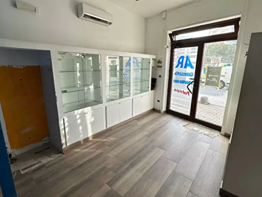 Immagine 15 di Negozio in affitto  in VIA DELLA CONCORDIA, 21 a Milazzo