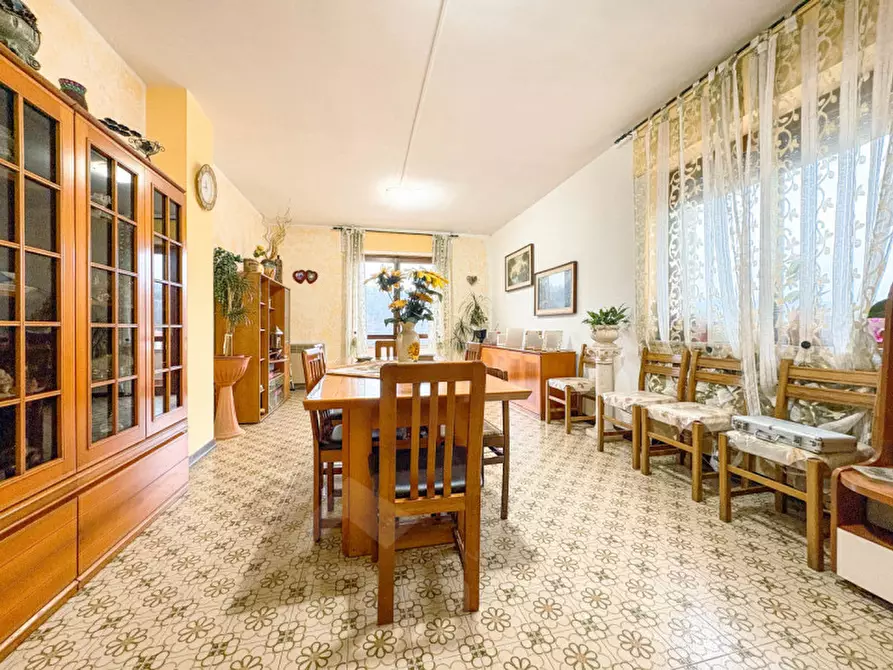 Immagine 1 di Appartamento in vendita  in Via 4 Novembre 17 a Borgomanero