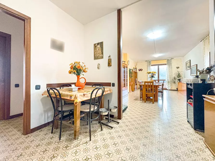 Immagine 1 di Appartamento in vendita  in Via 4 Novembre 17 a Borgomanero