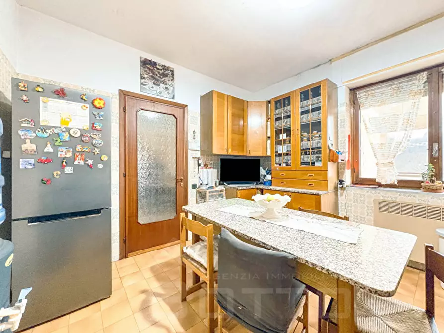 Immagine 3 di Appartamento in vendita  in Via 4 Novembre 17 a Borgomanero