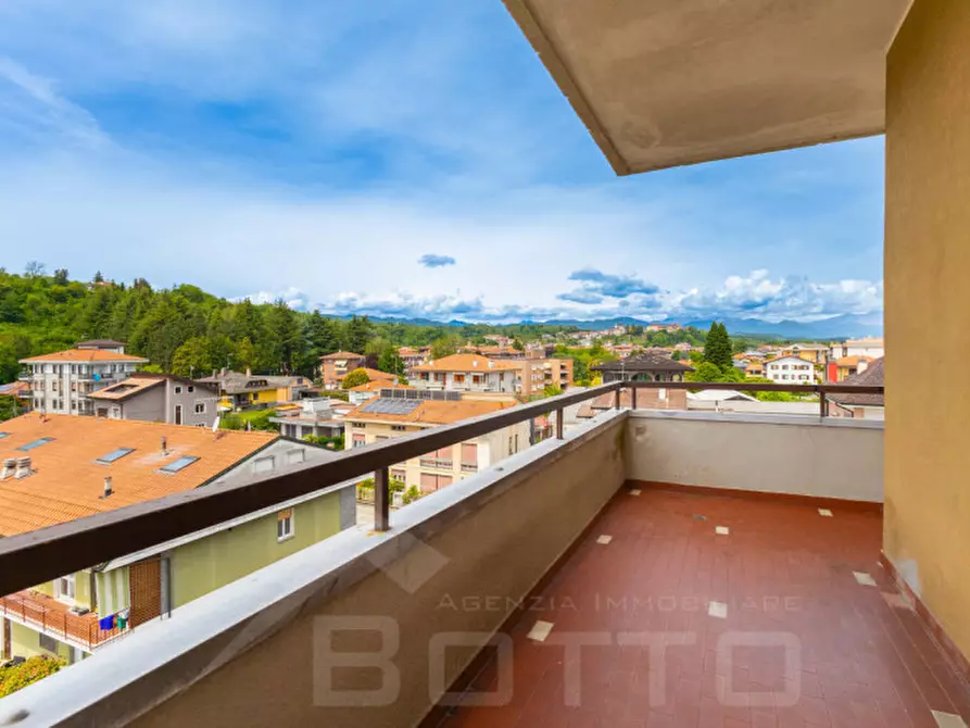 Immagine 3 di Appartamento in vendita  in Via 4 Novembre 17 a Borgomanero