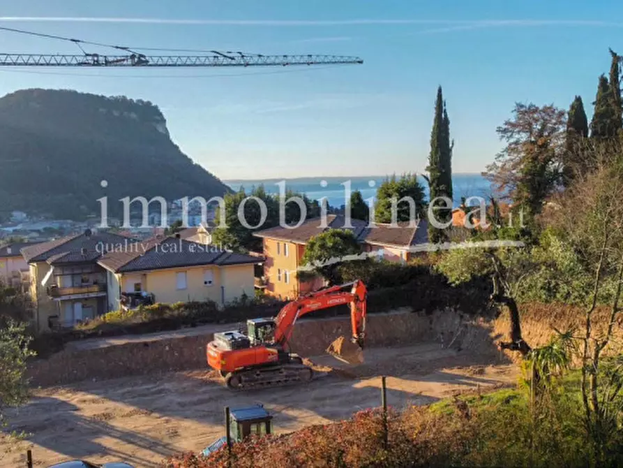 Immagine 1 di Appartamento in vendita  in via Cimabue a Garda