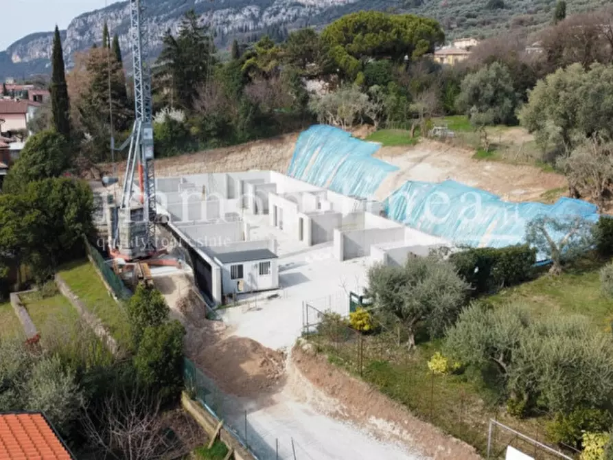 Immagine 1 di Appartamento in vendita  in via Cimabue a Garda