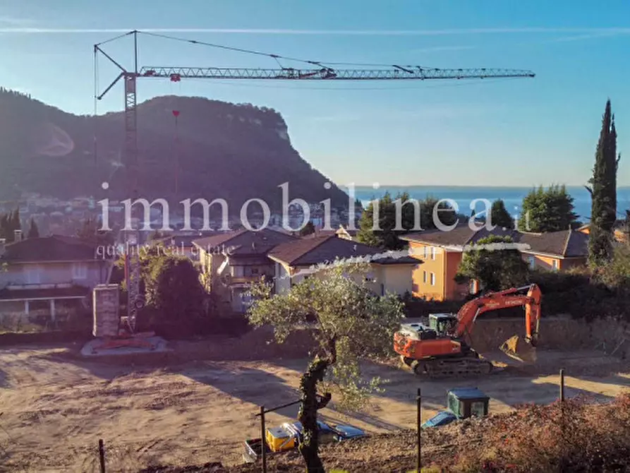 Immagine 3 di Appartamento in vendita  in via Cimabue a Garda