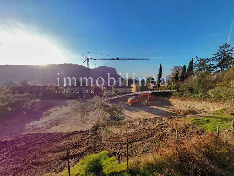 Immagine 4 di Appartamento in vendita  in via Cimabue a Garda