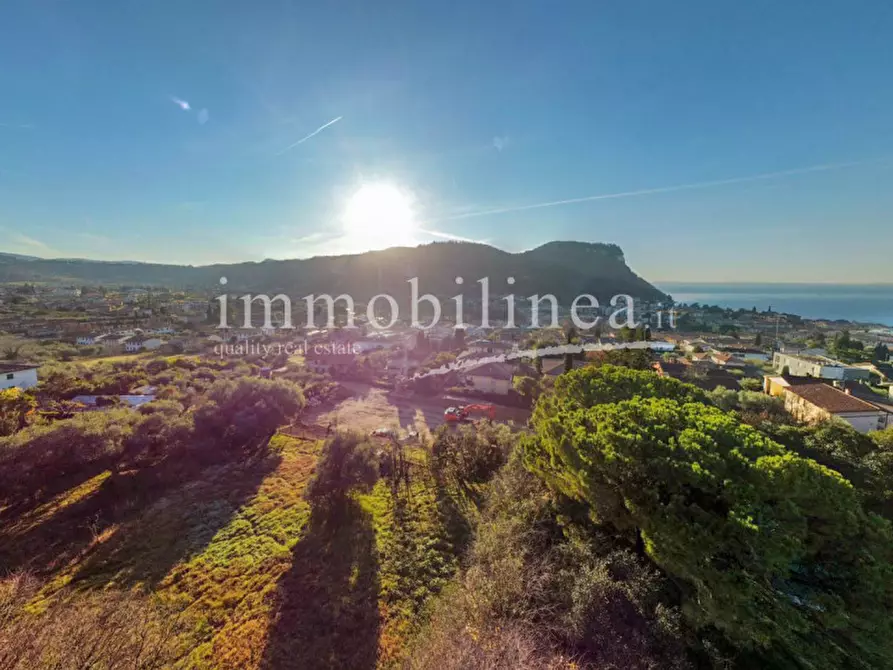 Immagine 5 di Appartamento in vendita  in via Cimabue a Garda