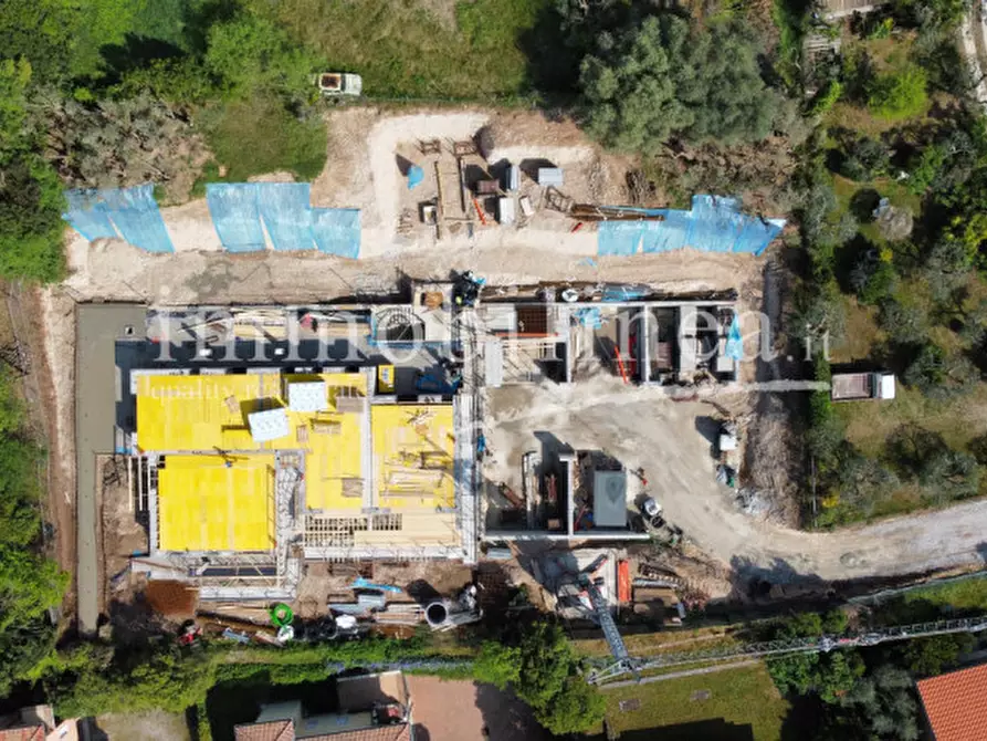 Immagine 6 di Appartamento in vendita  in via Cimabue a Garda
